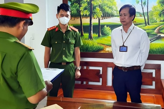 Bắt Giám đốc CDC Đà Nẵng