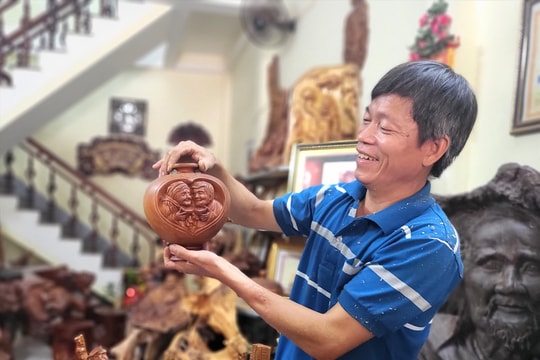 Gỗ mộc bày chuyện quê nhà