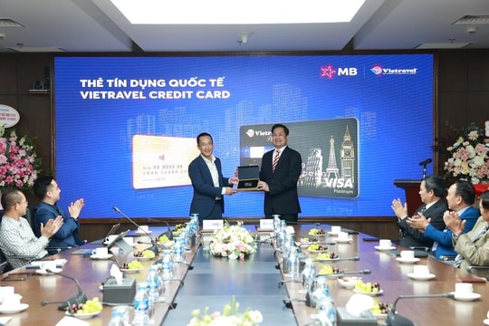 Vietravel ký kết thỏa thuận hợp tác toàn diện với Ngân hàng TMCP Quân Đội