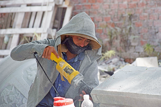 Tìm đầu ra cho  làng đá Non Nước…