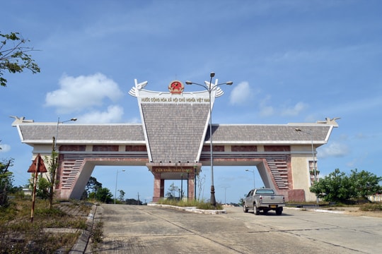 Phát triển dịch vụ logistics Quảng Nam