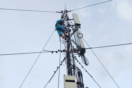 Hàng trăm trạm viễn thông đang bị mất điện sau bão