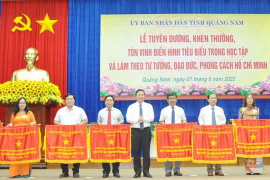 Khơi dậy ý chí tự lực, tự cường