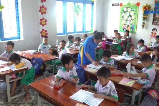 Khắc phục trường lớp sau mưa bão