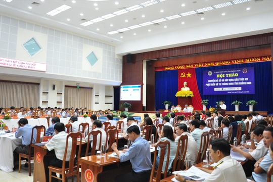 Bàn giải pháp triển khai chính quyền điện tử, chính quyền số để phục vụ người dân