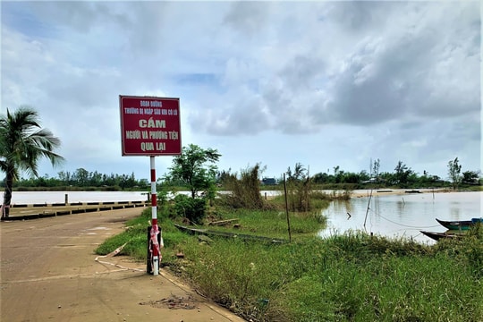 Sạt lở đập đe dọa "ốc đảo" Đông Bình