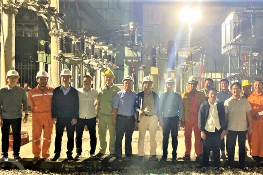 Đóng điện thành công tuyến trung áp sau trạm biến áp 110kV Khe Diên