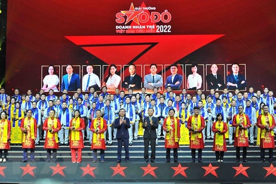 Trao Giải thưởng Sao Đỏ - Doanh nhân trẻ Việt Nam tiêu biểu năm 2022