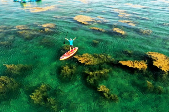 Người làng biển làm du lịch