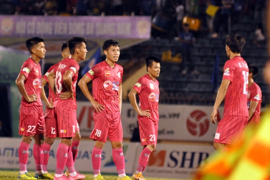 Ở hai đầu nỗi nhớ…