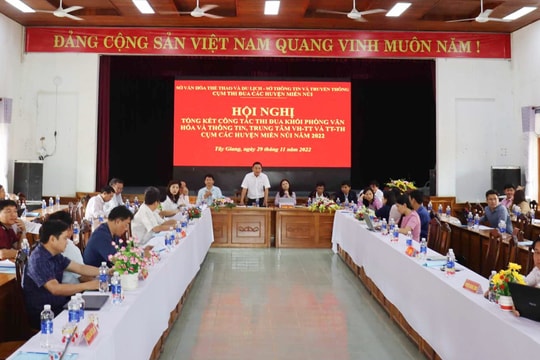 Trung tâm VH-TT&TT-TH các huyện miền núi tổ chức gần 130 lượt tuyên truyền lưu động