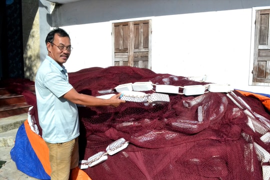 Nghề lưới vây khơi gặp khó