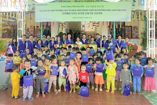 Vun đắp tình bang giao