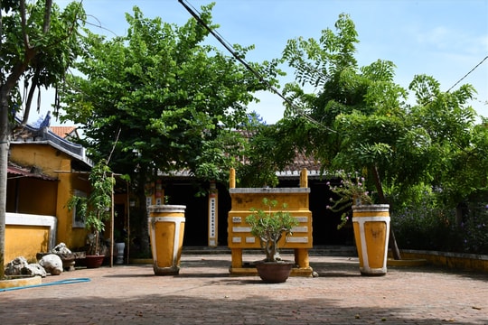 Di tích Văn chỉ Minh Hương được xếp hạng là di tích cấp tỉnh thuộc loại hình di tích kiến trúc nghệ thuật