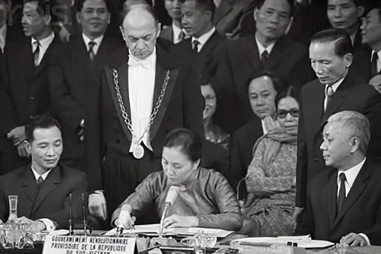 [Podcast] - Có một “Madam Bình” ở Paris!