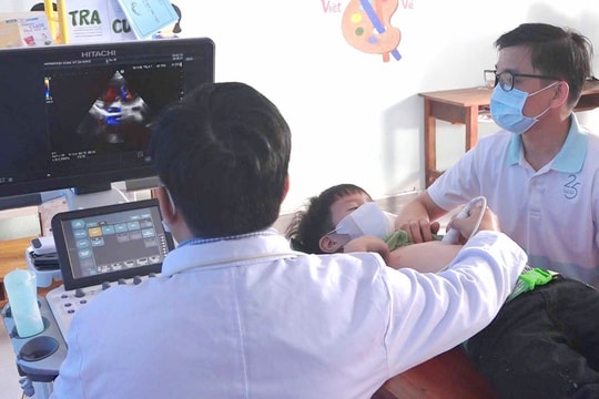 Khám sàng lọc tim bẩm sinh cho trẻ em Thăng Bình