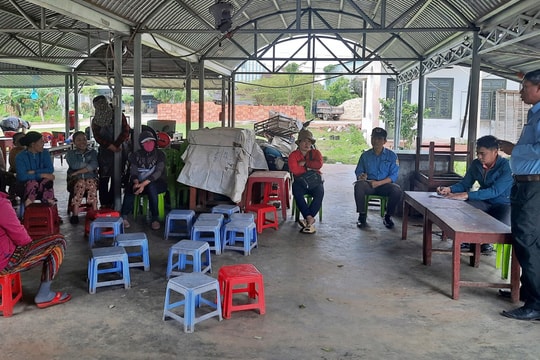 Đối thoại giải quyết tình trạng ô nhiễm tại chợ Cẩm Khê