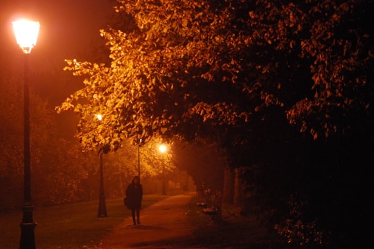 Như những nỗi buồn