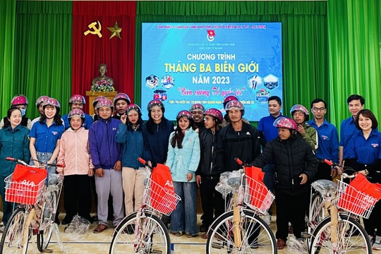 Nghĩa tình "Tháng Ba biên giới"