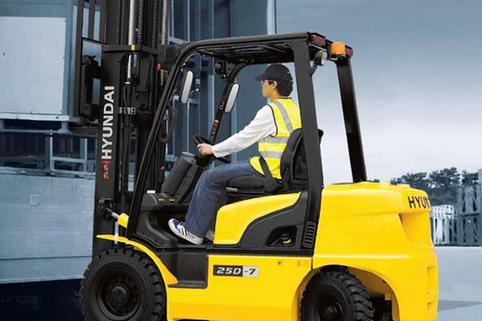 VNIES - Địa chỉ cho thuê xe nâng hàng chất lượng, giá tốt