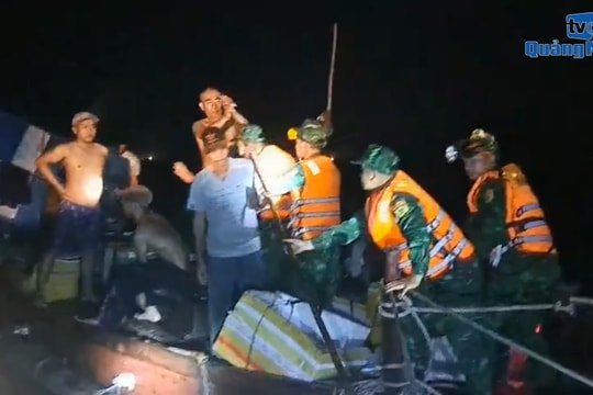 [VIDEO] - Biên phòng Cửa Đại truy bắt tàu đánh cá trái phép ở biển Cửa Đại