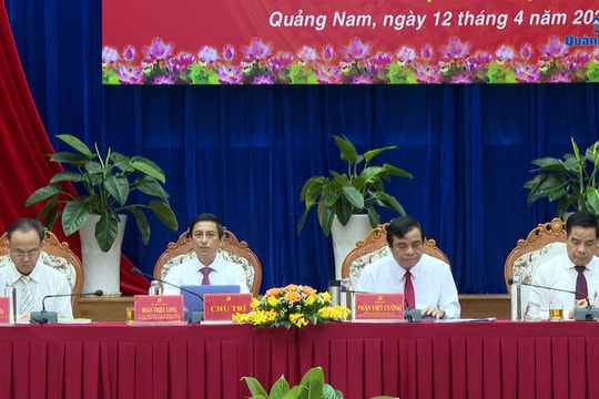 [VIDEO] - Hội thảo khoa học về cuốn sách “Một số vấn đề lý luận và thực tiễn về CNXH và con đường đi lên CNXH ở Việt Nam” của Tổng Bí thư Nguyễn Phú Trọng