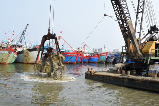 Thay đổi biện pháp nạo vét đáy âu thuyền Thọ Quang