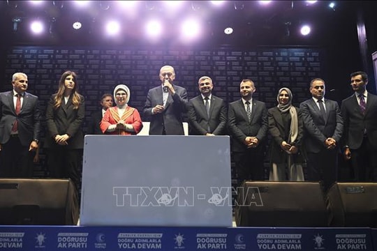 Thổ Nhĩ Kỳ tiến hành tổng tuyển cử