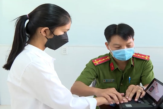 [VIDEO] - Kích hoạt hơn 94 ngàn tài khoản định danh điện tử