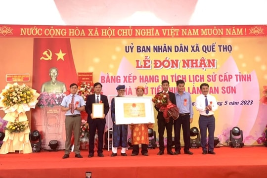 Xã Quế Thọ đón nhận bằng Di tích lịch sử cấp tỉnh nhà thờ Tiền hiền làng An Sơn