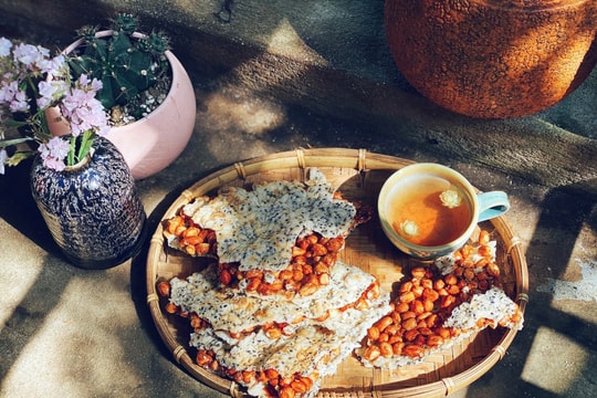 Thơm lừng kẹo đậu phụng