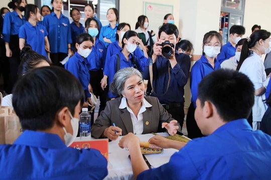 Điện Bàn tổ chức ngày hội tư vấn hướng nghiệp, giới thiệu việc làm