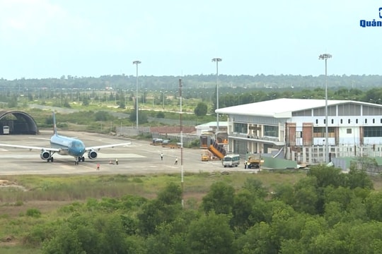 [VIDEO] - Hình thành trung tâm logistics trung chuyển hàng hóa quốc tế tại cảng hàng không Chu Lai