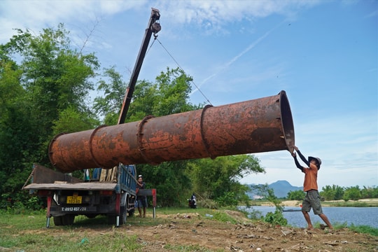 Nỗ lực chống hạn, xâm nhập mặn cứu lúa hè thu