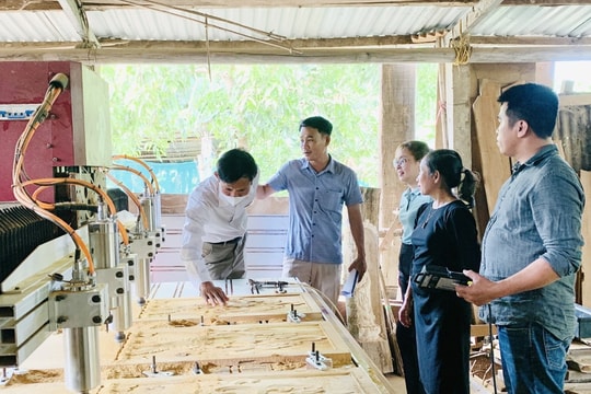 Nhiều cơ sở công nghiệp - tiểu thủ công nghiệp ở Nông Sơn được hỗ trợ đổi mới công nghệ