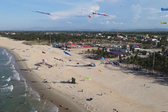 [VIDEO] - Khai mạc Ngày hội Văn hóa - thể thao - du lịch biển năm 2023