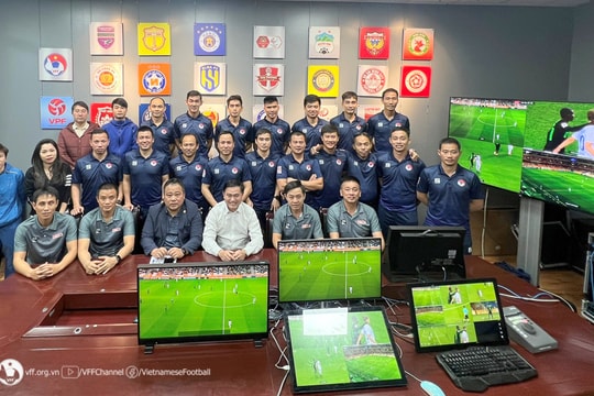18 trọng tài, trợ lý trọng tài Việt Nam hoàn thành đào tạo theo tiêu chuẩn của FIFA