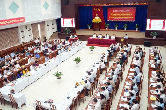 Nêu gương trong ứng xử trên mạng xã hội