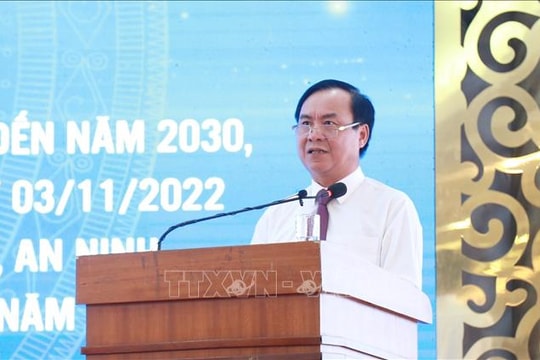 Tạo đột phá trong đổi mới giáo dục - đào tạo vùng Bắc Trung Bộ và duyên hải Trung Bộ