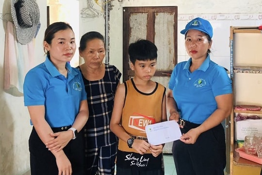 Ấm lòng từ chương trình Mẹ đỡ đầu ở Thăng Bình