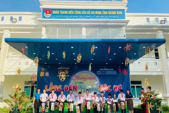 Trung thu "Lồng đèn thắp sáng ước mơ"