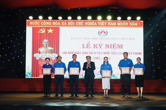 [VIDEO] - Thăng Bình kỷ niệm 160 năm ngày sinh Chí sĩ Tiểu La – Nguyễn Thành