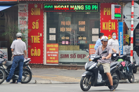 Yêu cầu các nhà mạng thực hiện nghiêm cam kết ngừng bán SIM qua đại lý