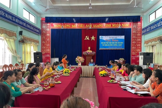 Phụ nữ Đại Lộc tìm giải pháp xây dựng gia đình “5 không, 3 sạch”