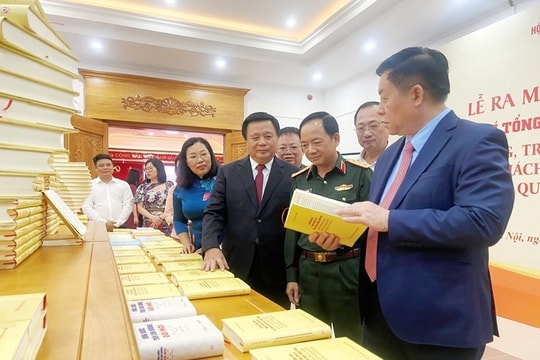 Ra mắt sách của Tổng Bí thư về quyết tâm thực hiện Nghị quyết Đại hội XIII của Đảng