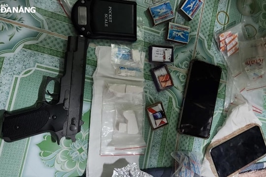 Bắt giữ các đối tượng mua bán, tàng trữ số lượng lớn heroin