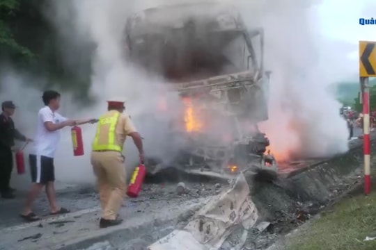 [VIDEO] - Tai nạn giao thông nghiêm trọng trên đường Hồ Chí Minh