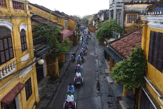 [VIDEO] - Hội An mừng sự kiện gia nhập mạng lưới thành phố sáng tạo toàn cầu của UNESCO