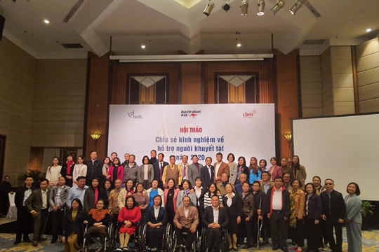 50 cá nhân nhận kỷ niệm chương 'Vì hạnh phúc của người khuyết tật'