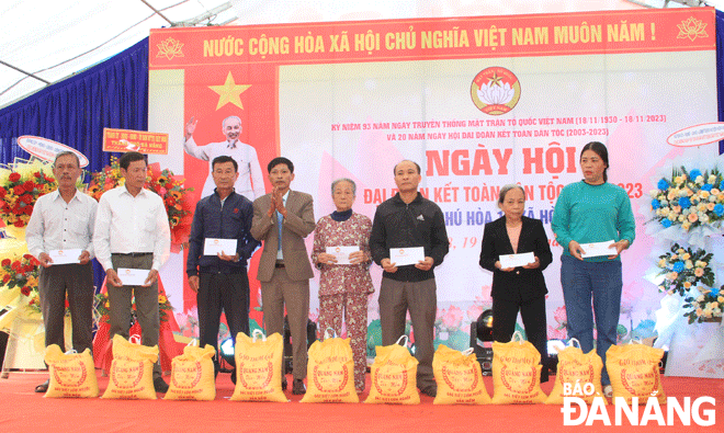 Nhân rộng mô hình "Nuôi heo đất tiết kiệm" vì người nghèo